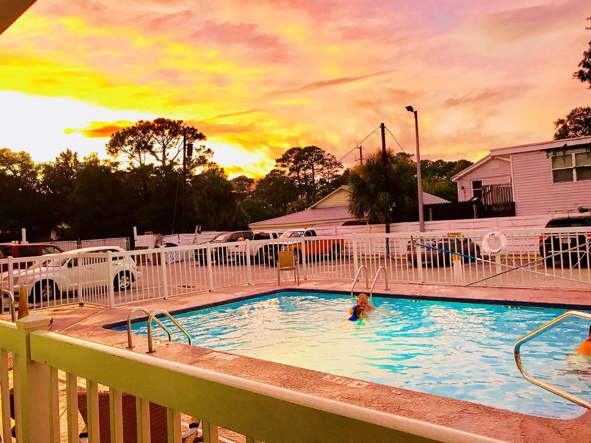 Sky Suites Tybee Island Exteriör bild